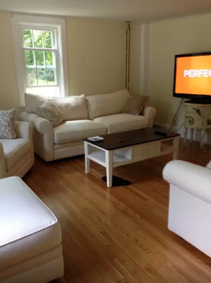 4715 Main St - Photo 2 of 12