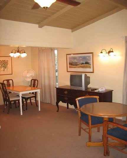 115 El Camino Real - Photo 3 of 6