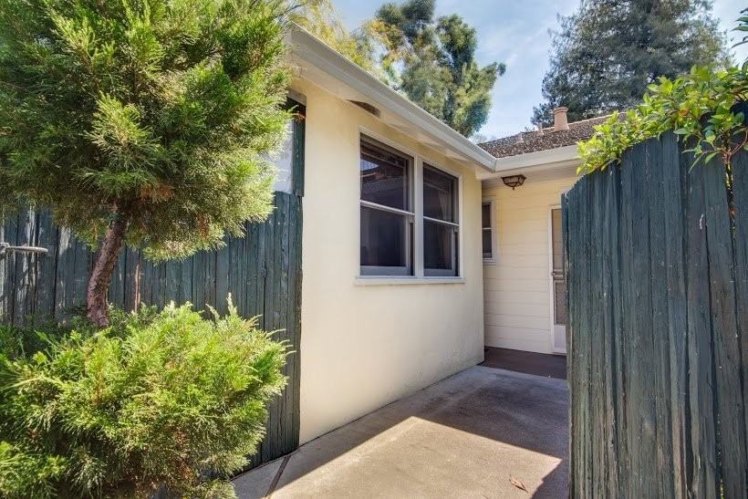 721 Live Oak Ave - Photo 3 of 11