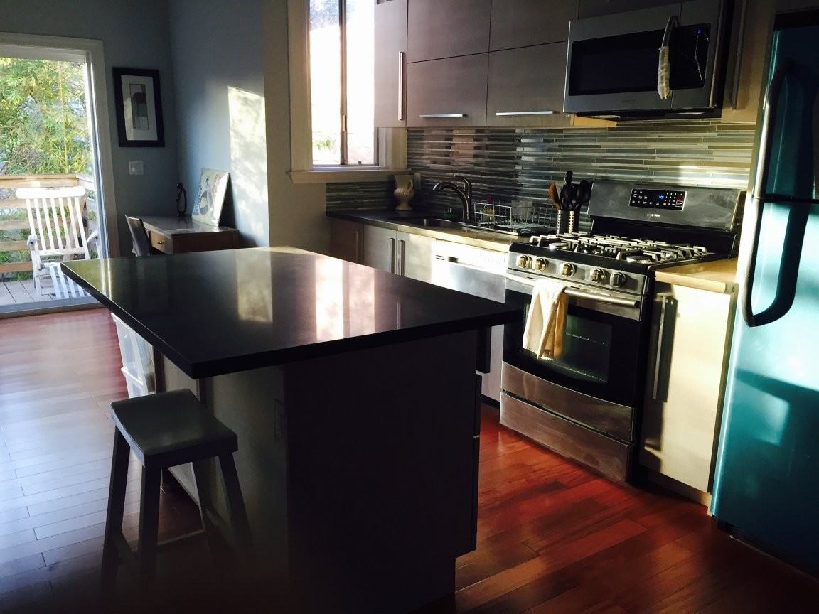 277 Shipley St - Photo 2 of 9