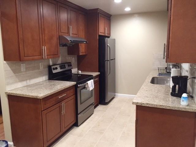 828 Edgehill Dr - Photo 3 of 13