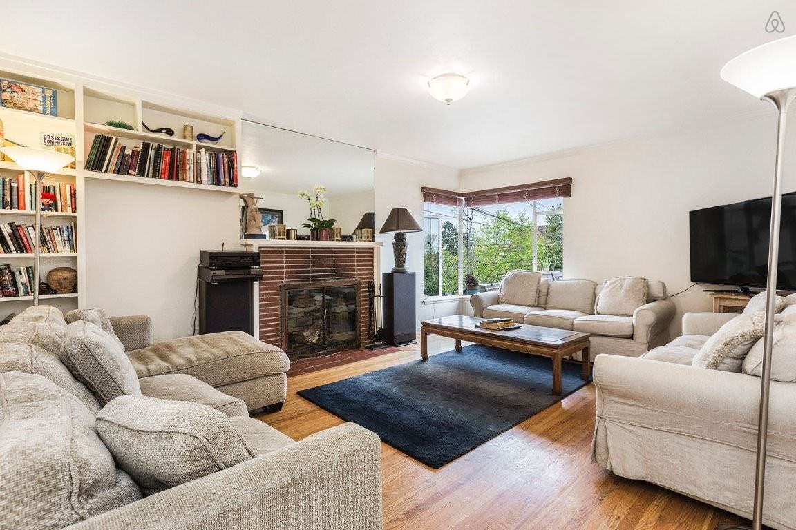 1735 Spruce St - Photo 2 of 25