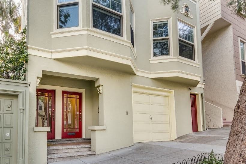 2618 Hyde St - Photo 3 of 18