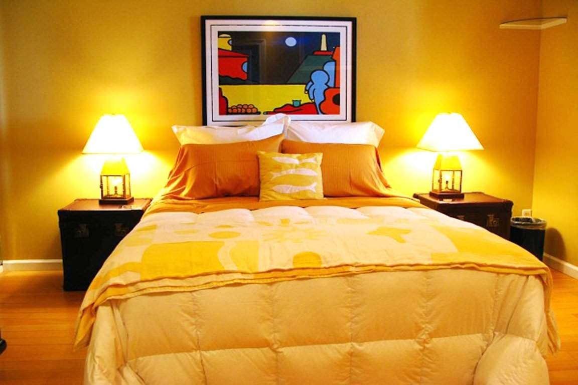 635 Bay St - Photo 3 of 12