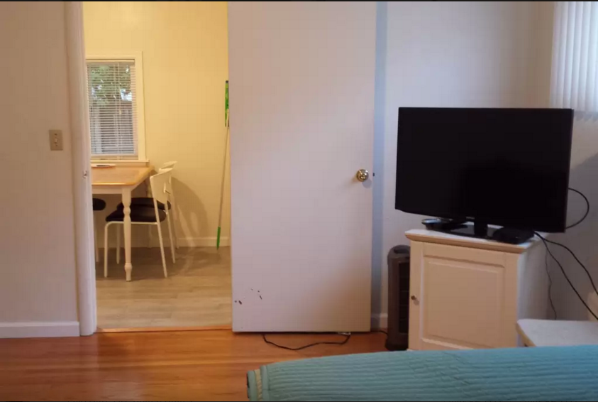 357 Hawthorne Ave - Photo 2 of 13