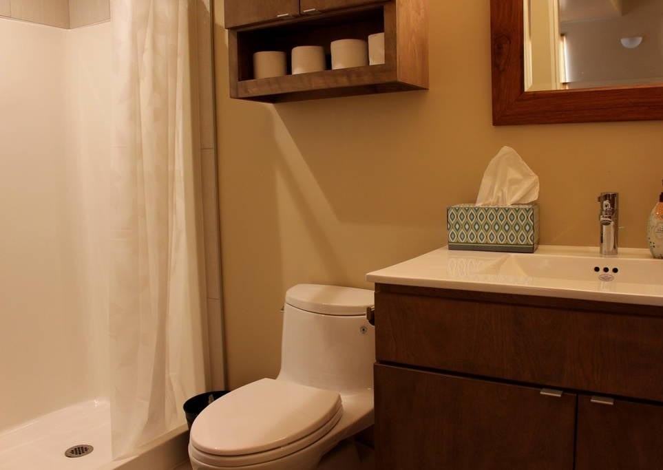 263 Amherst Ave - Photo 3 of 14