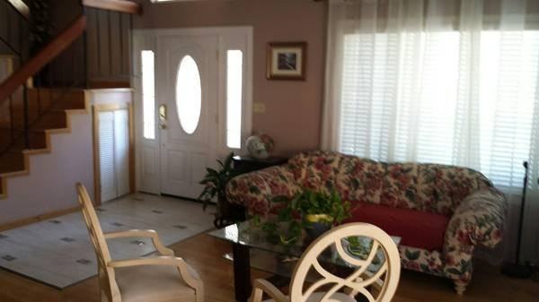 345 Neilson Ct - Photo 3 of 13