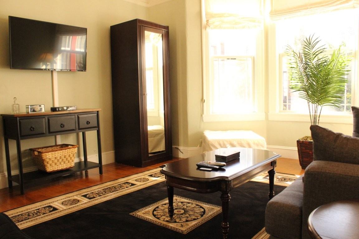123 Grattan St - Photo 3 of 9