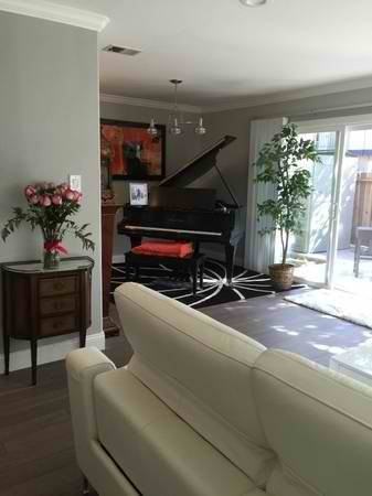 4712 Strawberry Ln - Photo 3 of 23