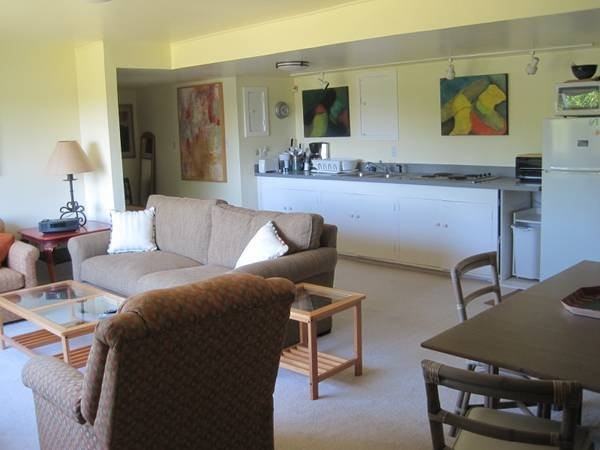 5862 Estates Dr - Photo 2 of 6