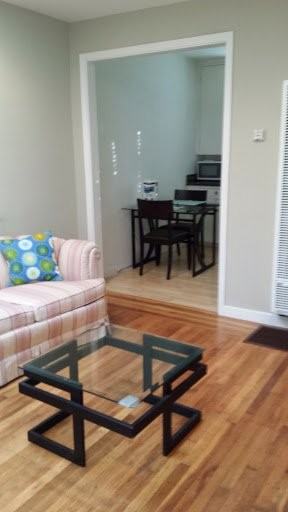 465 Oxford Ave - Photo 2 of 11