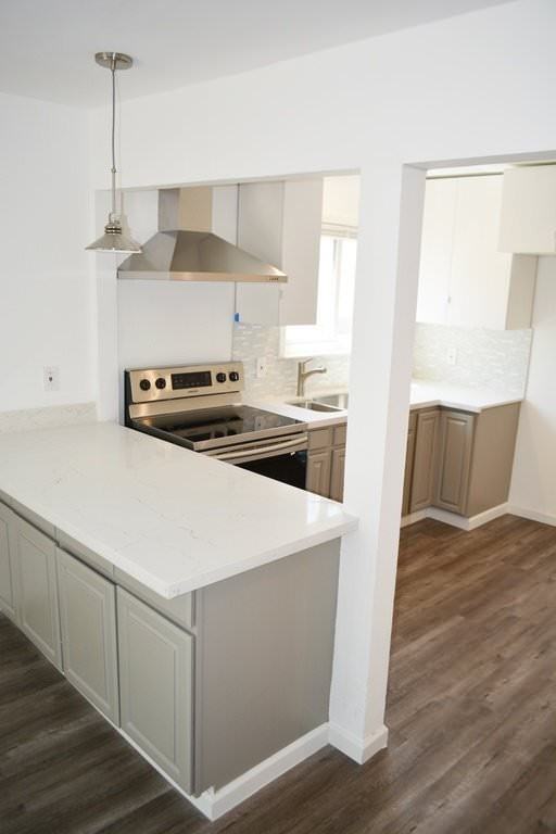 1109 Parker St - Photo 2 of 9