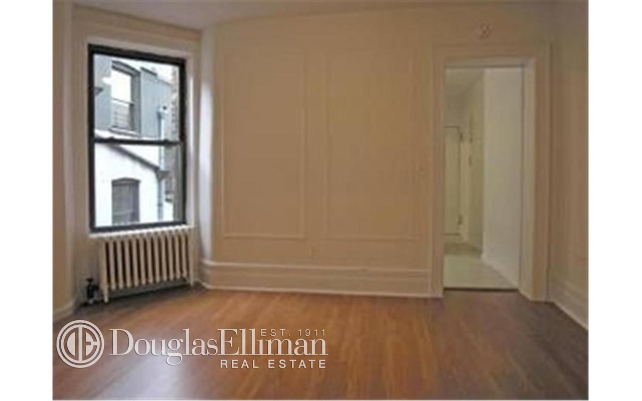 East 93rd Street & 1st Ave #1A