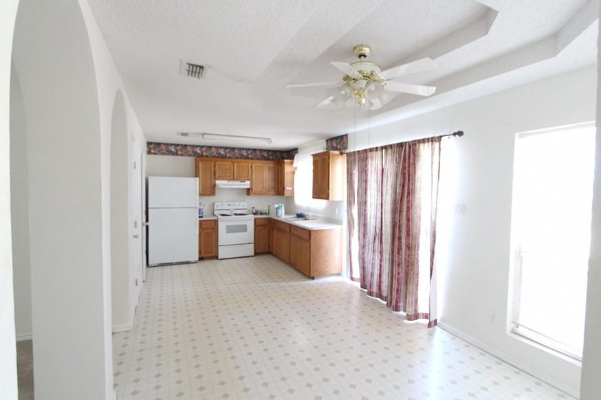 5009 N 36th St - Photo 2 of 11