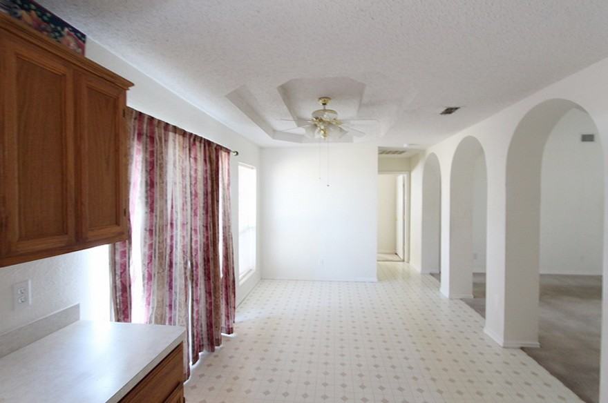 5009 N 36th St - Photo 3 of 11