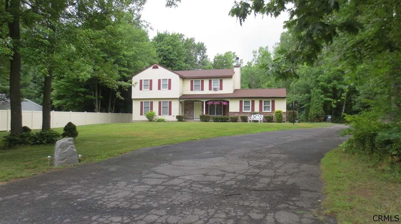 11 Birch Glen Dr - Photo 3 of 24