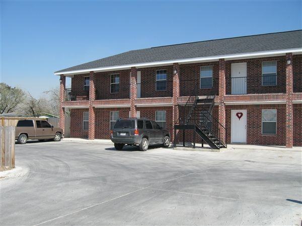 Stoneridge Elsa - Photo 3 of 9