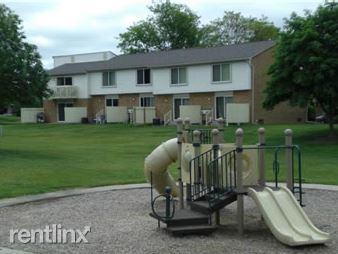 Silver Maple Village Apartments - Photo 2 of 3