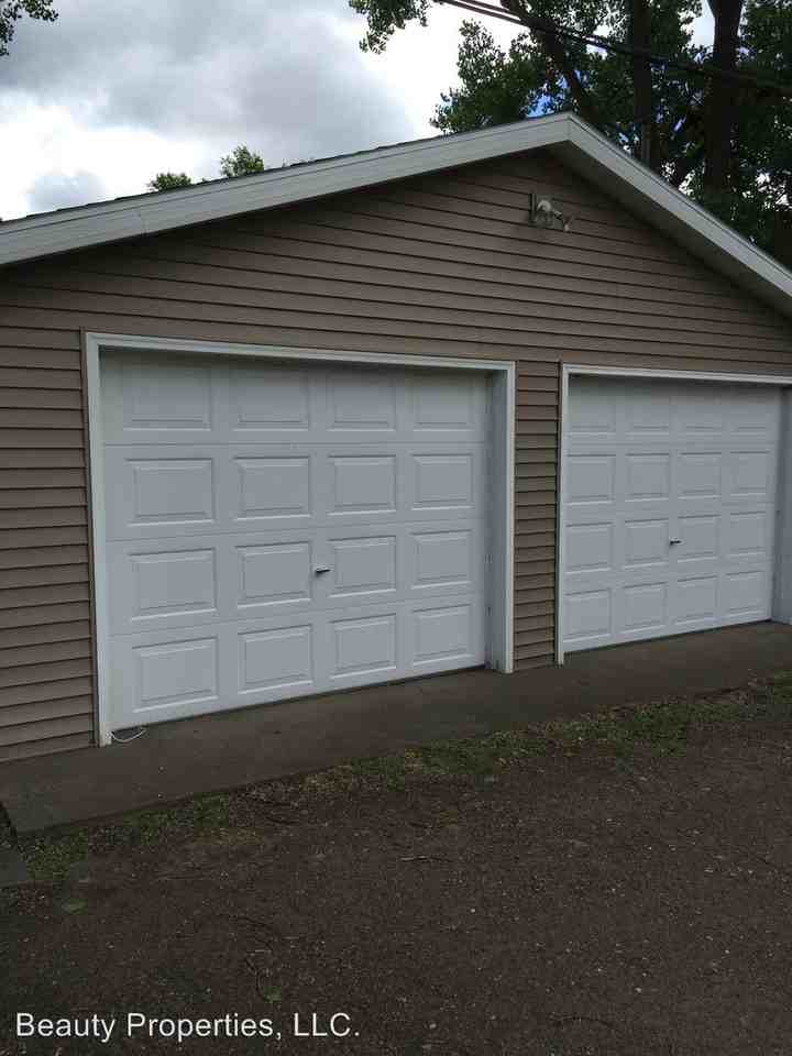 1219 13th Ave SE - Photo 2 of 11