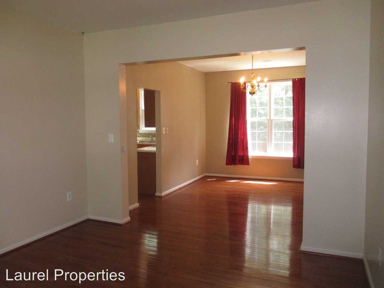 8608 Deborah St - Photo 3 of 24