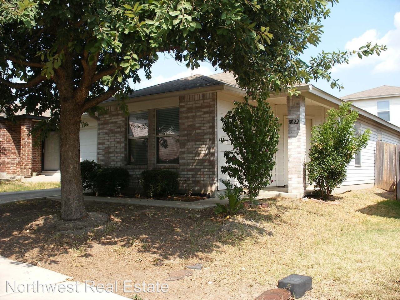 8022 Braes Run - Photo 3 of 21