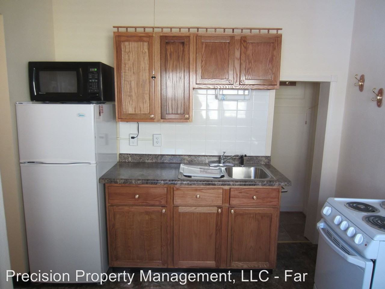 724 1st St N #2 - Photo 2 of 7