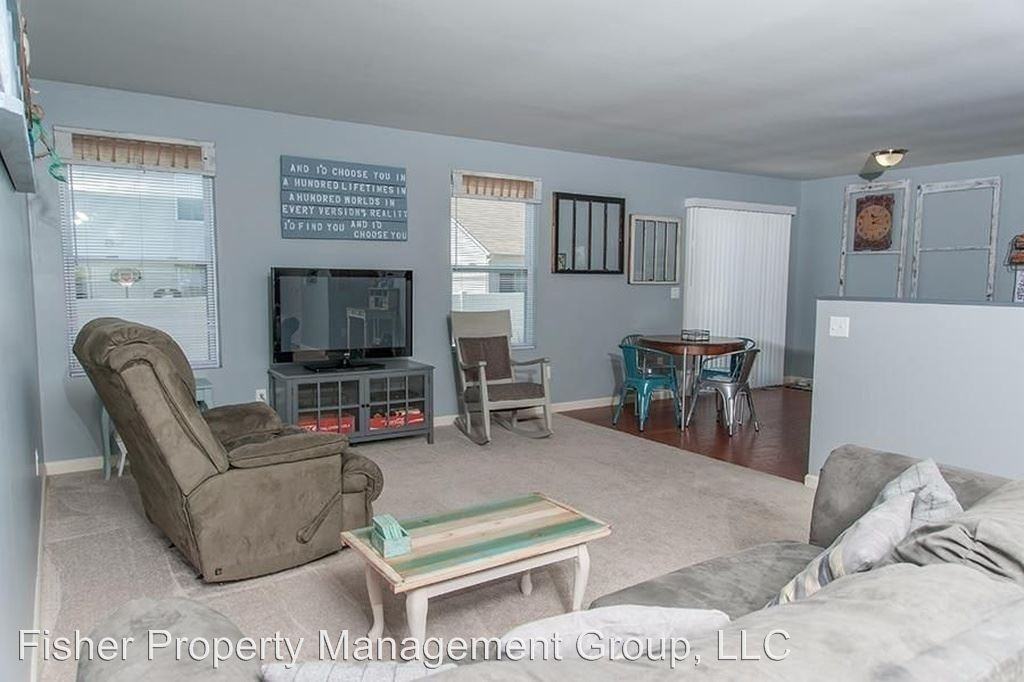 8404 Walnut Hill - Photo 3 of 13