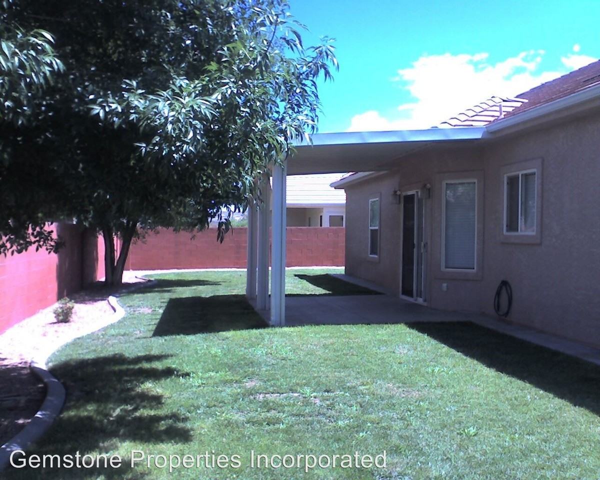 2612 W 230 N - Photo 2 of 9