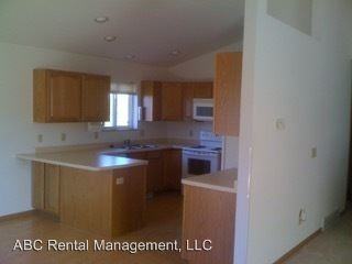 5102 Chadwick St - Photo 3 of 11