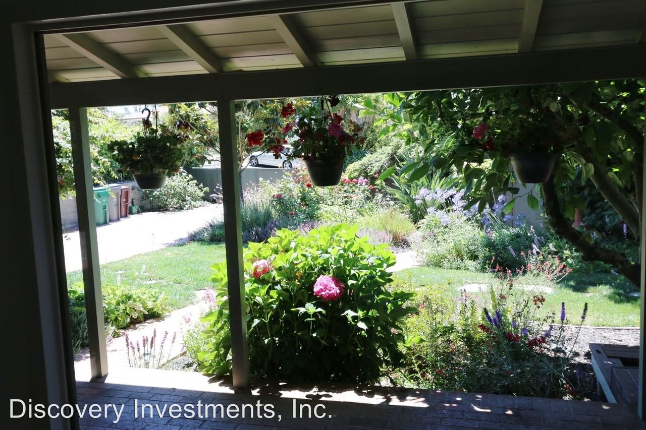 3322 Rubin Dr - Photo 3 of 13