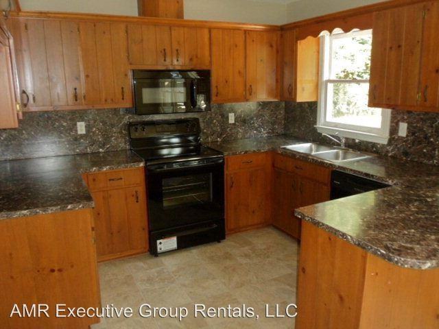 389 Lee Road 102 - Photo 3 of 9