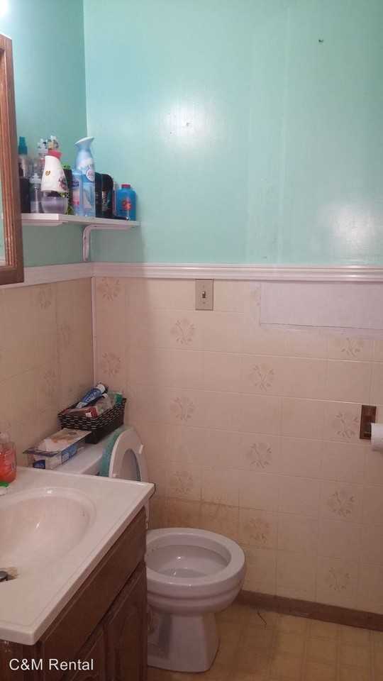 4263 Sprague Ave - Photo 3 of 15