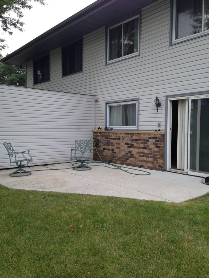 623 Portland Mews - Photo 2 of 13