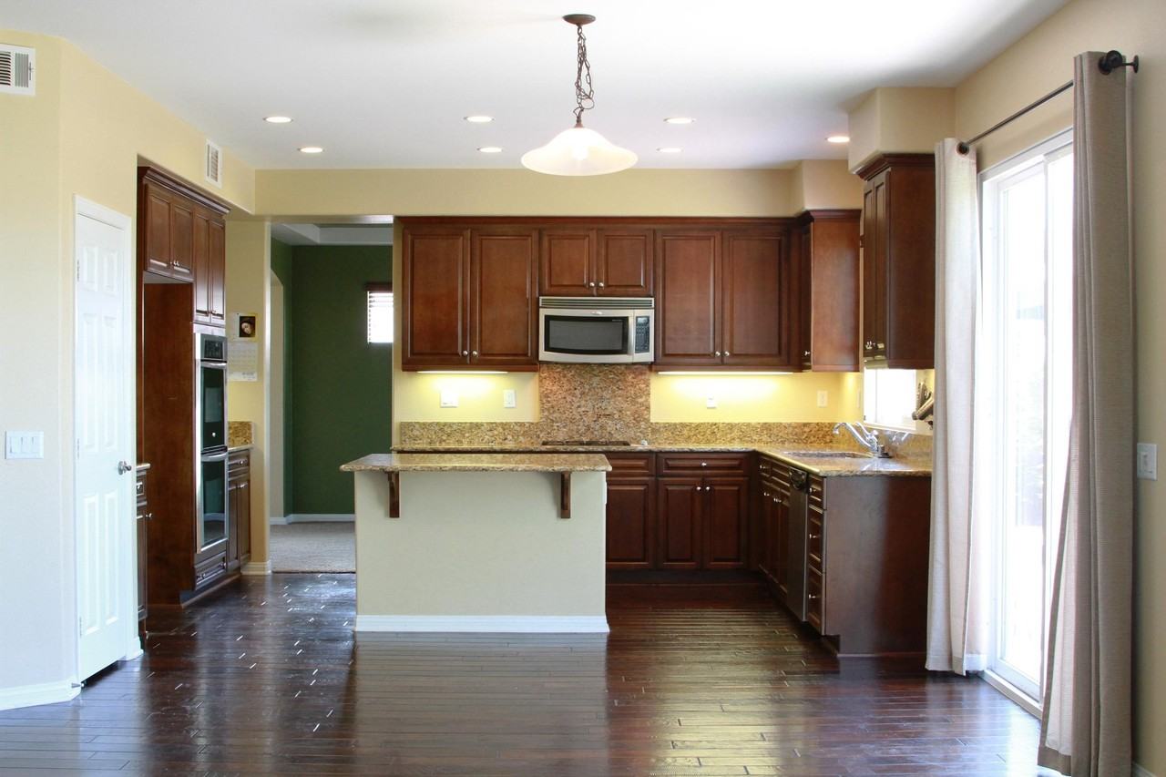 35231 Bola Ct - Photo 2 of 9