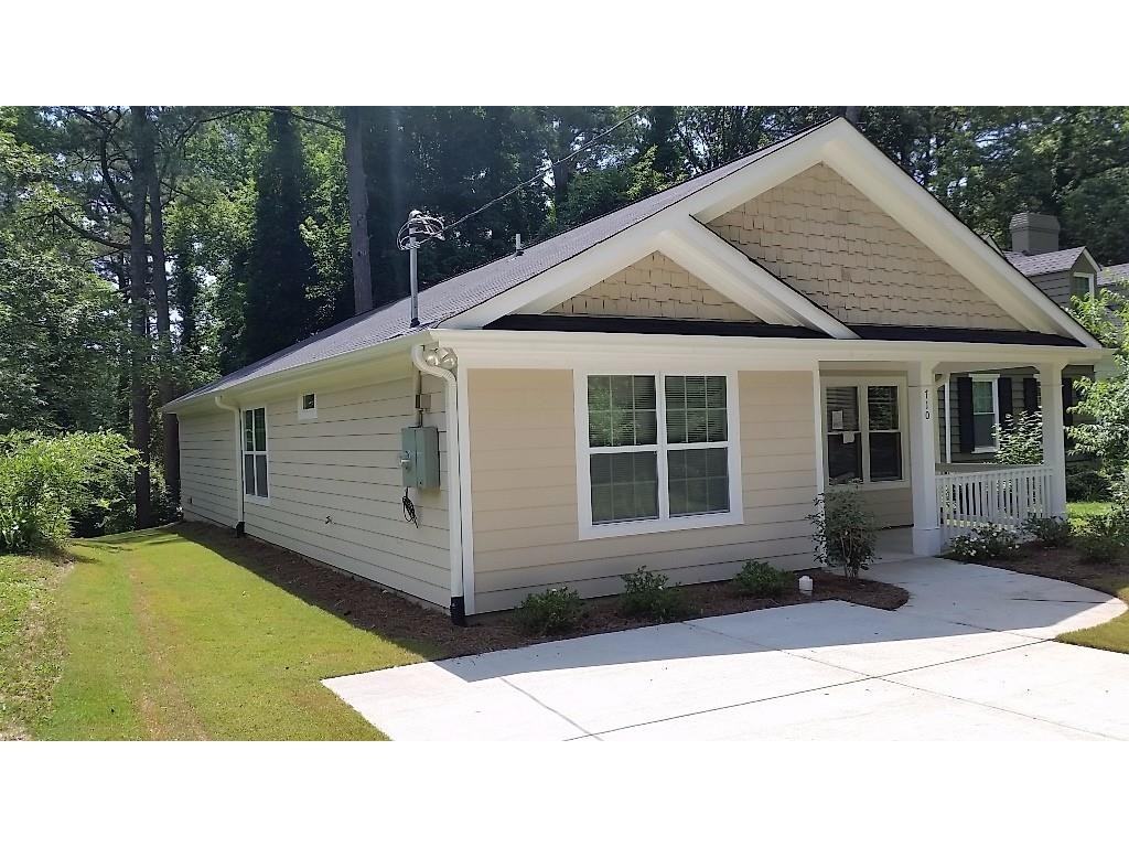 710 Kennolia Dr SW - Photo 2 of 11