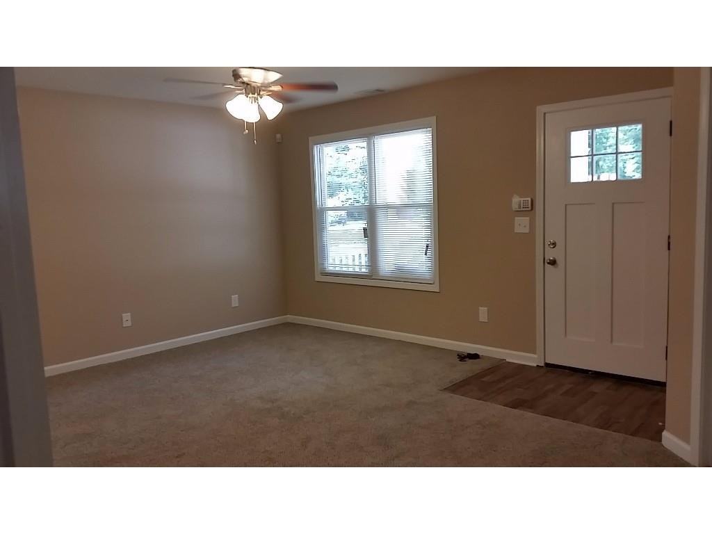 710 Kennolia Dr SW - Photo 3 of 11