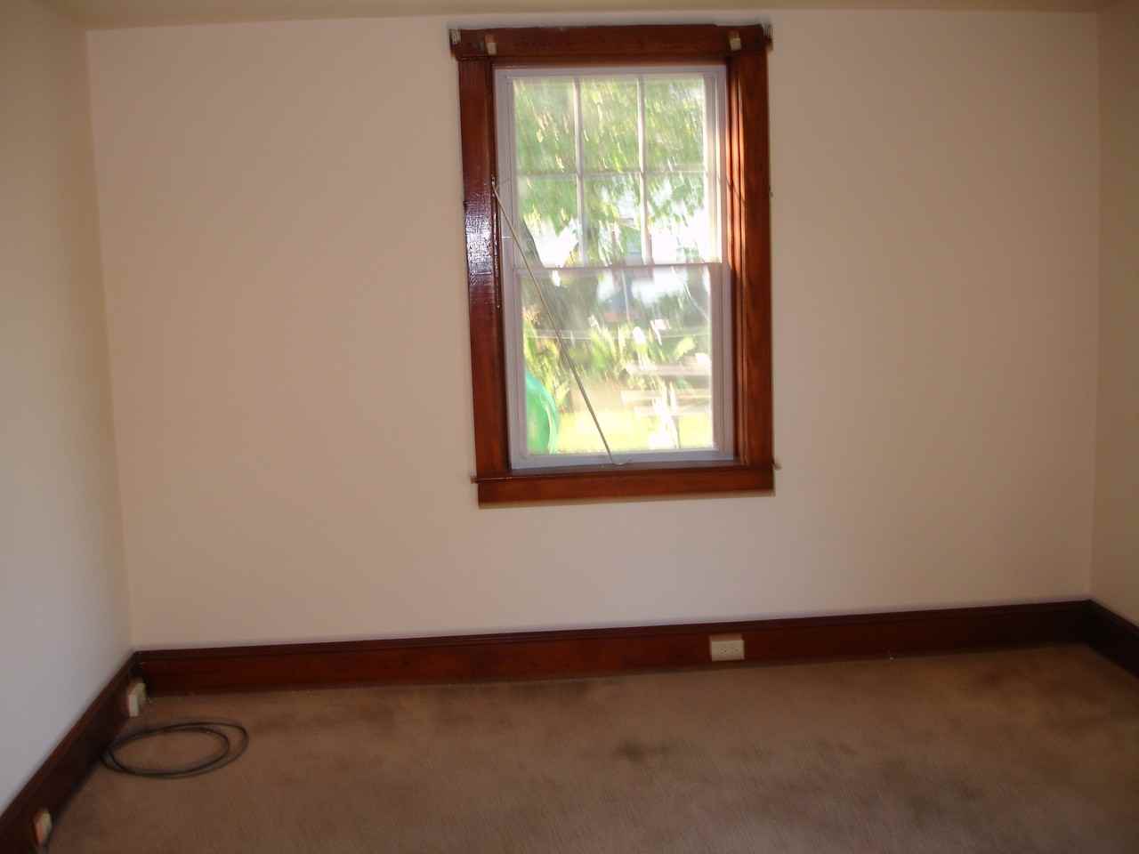 3265 Main St - Photo 2 of 4