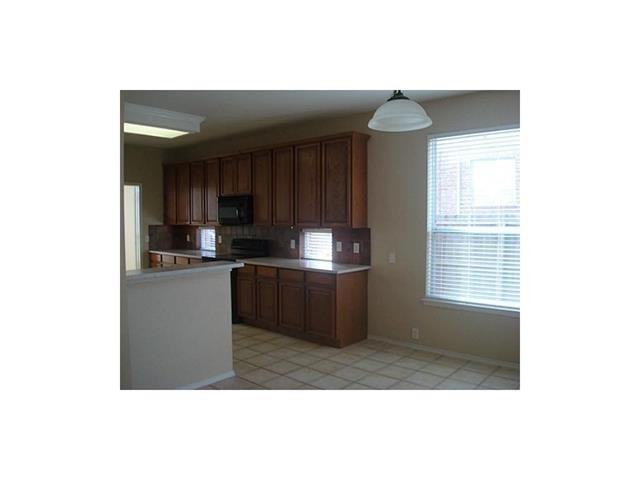 448 Geary Dr - Photo 2 of 7