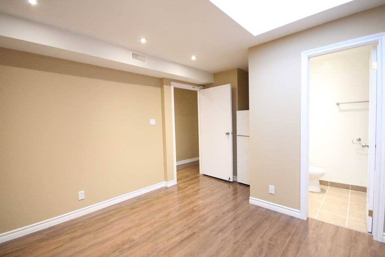 897 Pape Avenue - Photo 2 of 9