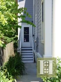 130 Union St #TH - Photo 2 of 8