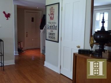 130 Union St #TH - Photo 3 of 8