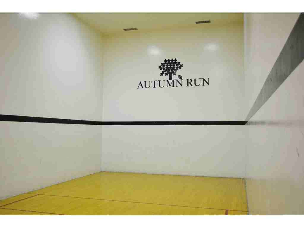 Autumn Run Apartments - Photo 3 of 19