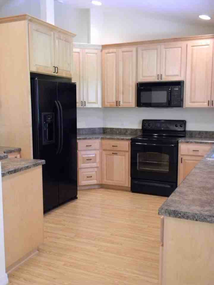 2951 NE 46th Cir - Photo 3 of 10