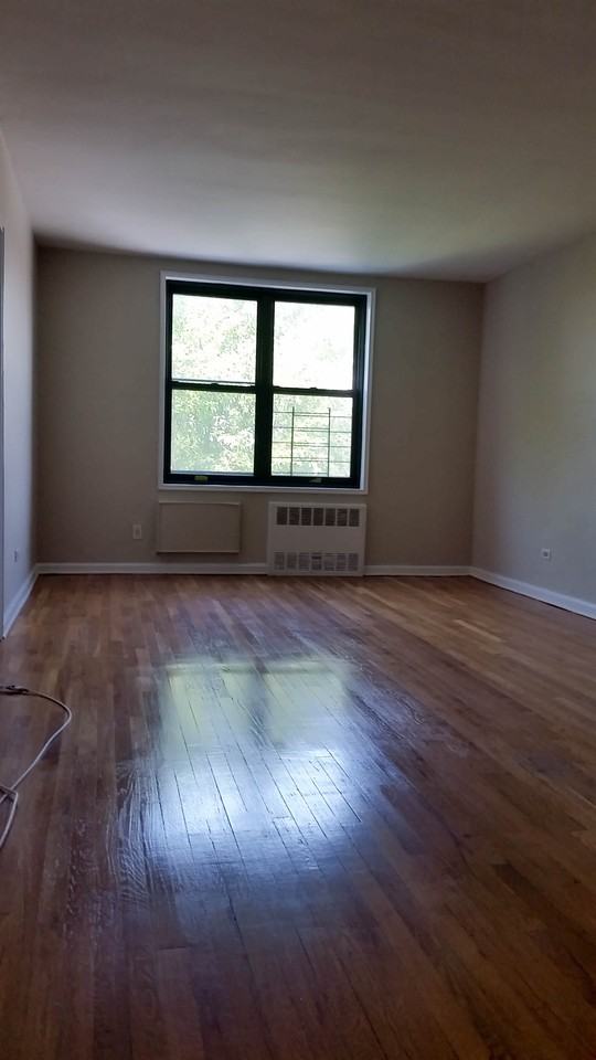 815 Gravesend Neck Road