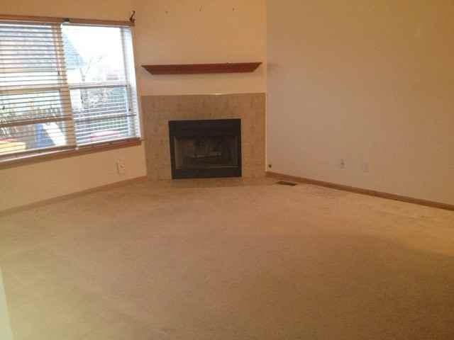 1176 Rose Dr - Photo 3 of 15