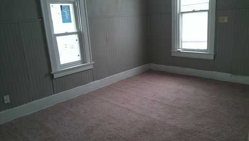 899 Park St - Photo 3 of 5