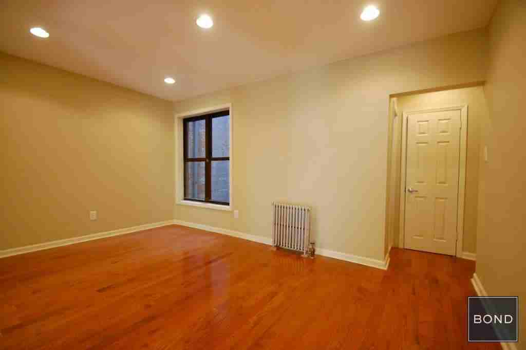 Fort Washington Ave & W 171st St ##51