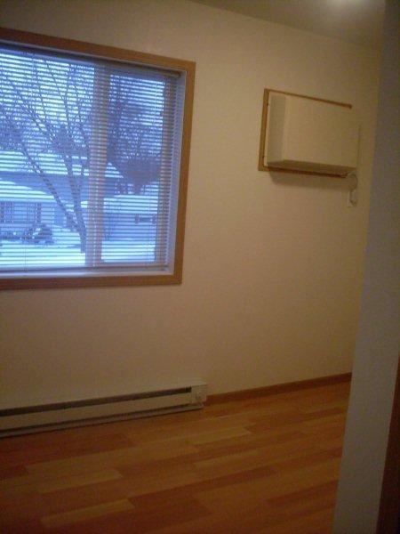 1322 10th Ave S - Photo 3 of 3