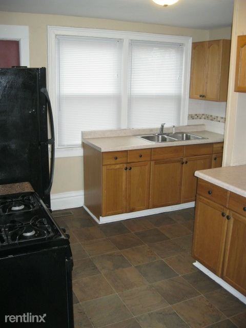 815 Veto St NW - Photo 2 of 10