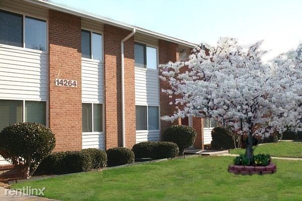 Nicholas Apartments - Photo 2 of 5